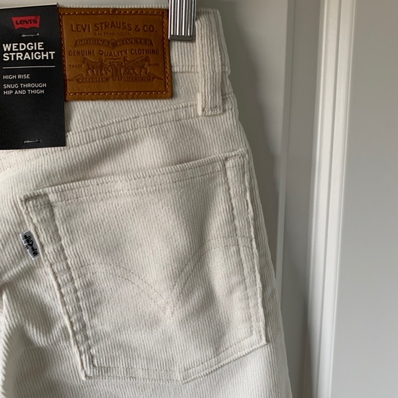 Levi’s wedgie straight high rise jean - tofu white - Picture 11 of 11